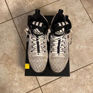 Adidas Derick Rose Basketball Shoes, Mens Size 10.5